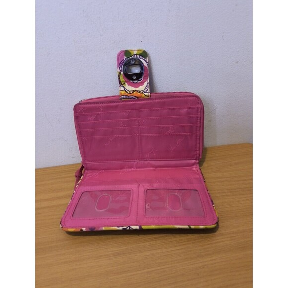 Vera Bradley (1) Purse (2) Wallets (1) CD Carrier (1) Makeup Bag Lot of 5 - Picture 10 of 16